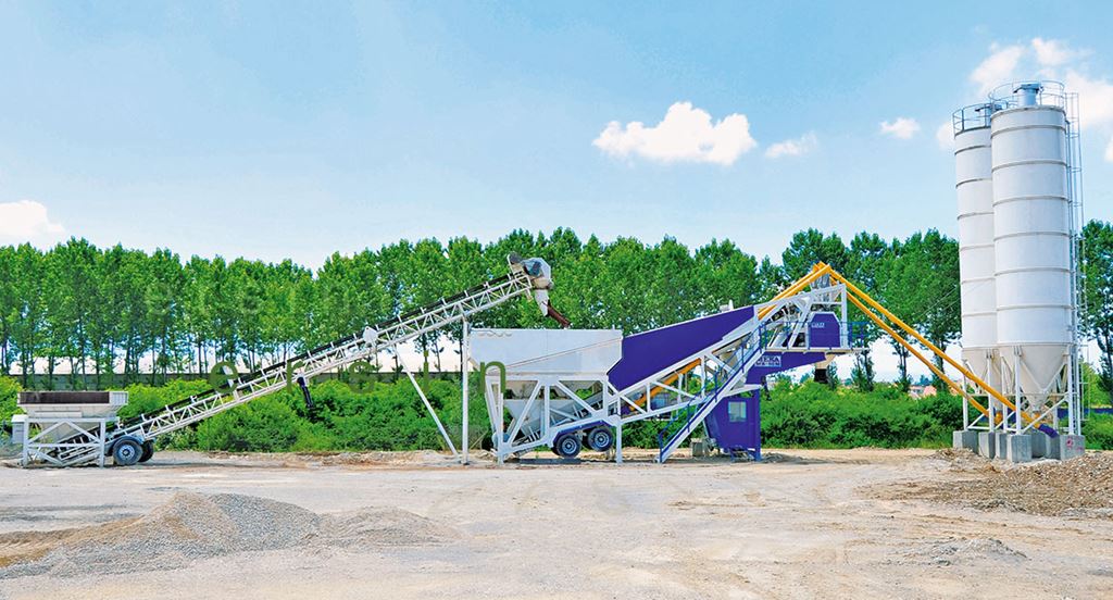 Figure 3Heavy and stable main chassis of Crash Crusher mobile concrete batching plants allows extreme durability, continuous long-life operation and sensitive weighing by minimizing the vibrations to the scales.
